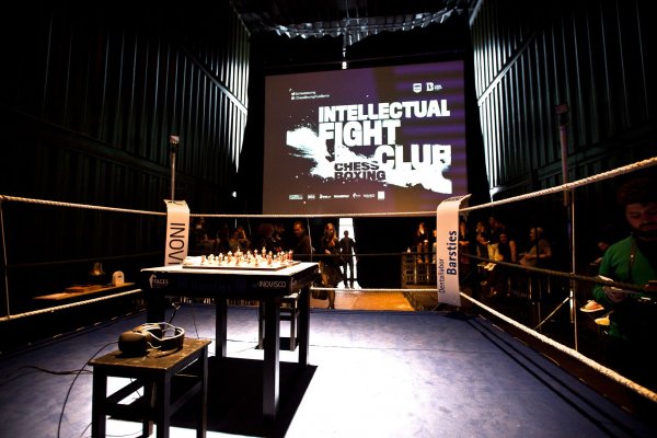 Ready, set, MATCH! The first Intellectual Fight Club at PLATOON May 9th, 2015 - Photo Credit: Danilo Rasori